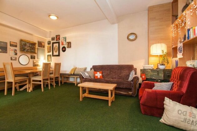 The Doctor's House - Photo4
