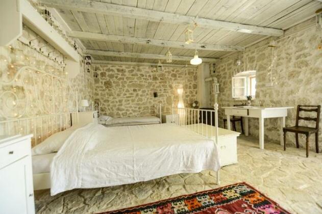 Holiday home Baba Mara's - Photo3