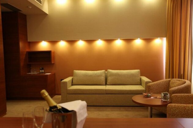 Hotel Central Zenica - Photo4