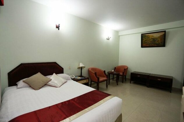 Meridian Hotel & Restaurant - Photo3