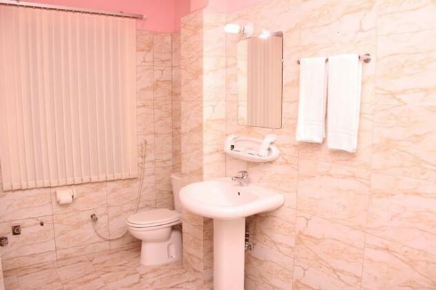 Dhaka Premier Hotel - Photo4
