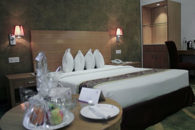 Hotel Bengal Inn - Photo2