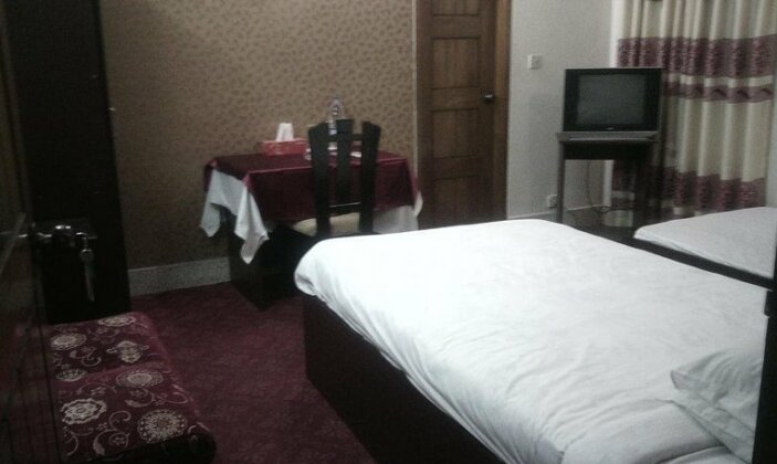 Hotel Dhaka Silver Door - Photo2