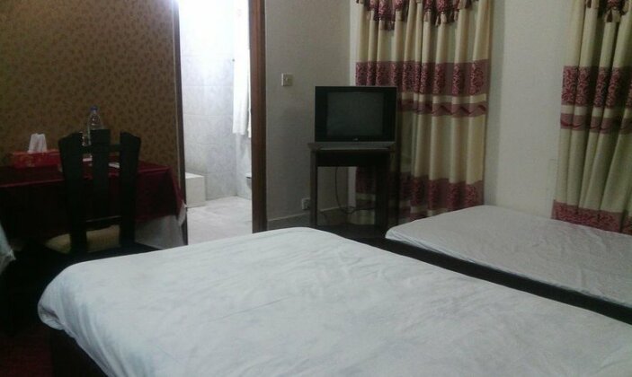 Hotel Dhaka Silver Door - Photo3