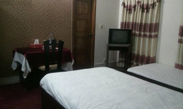 Hotel Dhaka Silver Door - Photo4