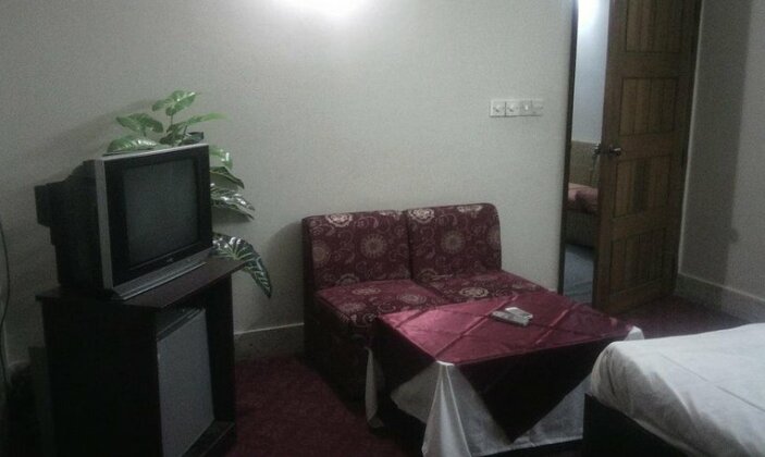 Hotel Dhaka Silver Door - Photo5