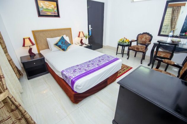 Hotel Lake Breeze - Photo4