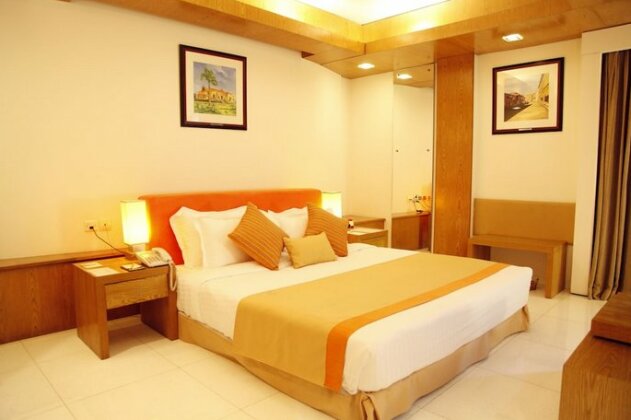 Platinum Suites - Photo4