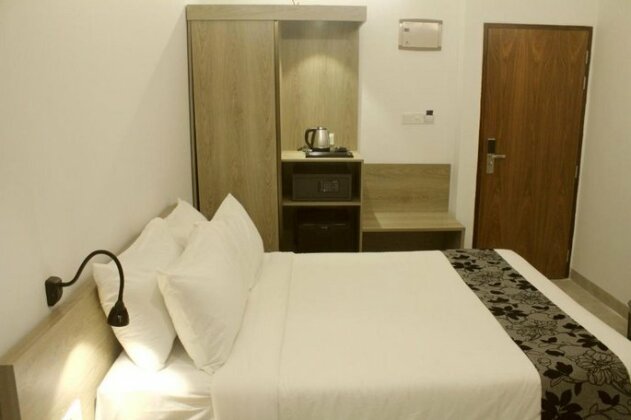 Priyo Nibash Stylish Residential Hotel - Photo2