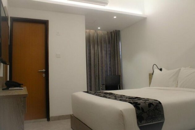 Priyo Nibash Stylish Residential Hotel - Photo4