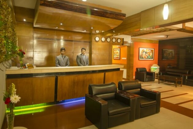 Rafflesia Serviced Apartments - Photo3