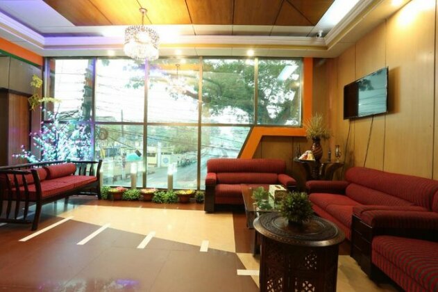 Farmis Garden Hotel - Photo2
