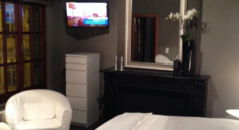 Dirk Suites - Photo3