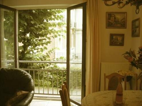 Cosy Nest with garage in Brussels - Photo4