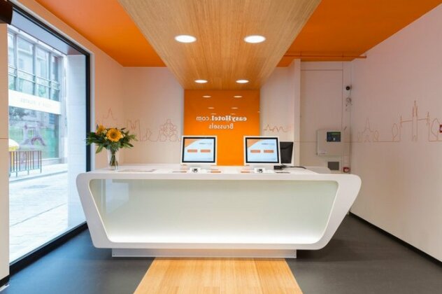 Easyhotel Brussels City Centre - Photo2