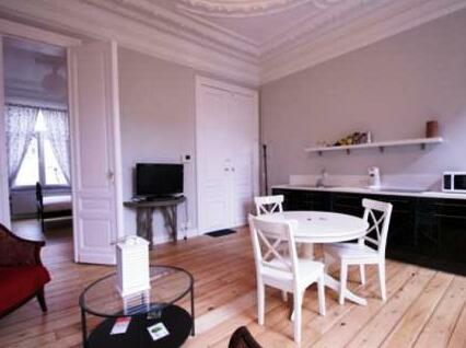 Le Boudoir Apartment - Photo3