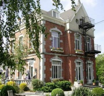 Manoir Ormille Bed and Breakfast