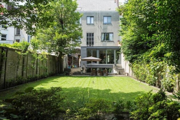 Authentic 19th c mansion with spacious garden