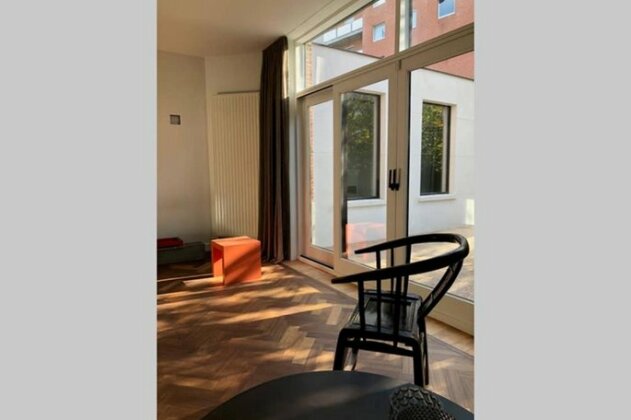 XLSR lightfull garden apartment in the city center of Ghent - Photo4