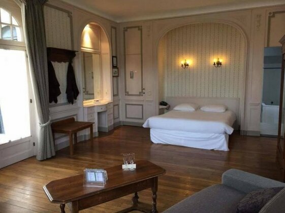 Hotel Castel Les Sorbiers - Photo2