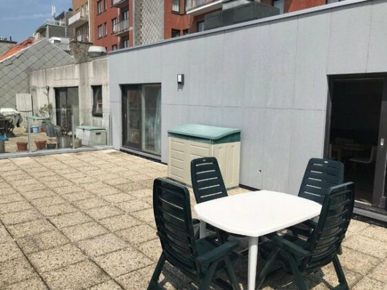 Rooftop apartment with terras - top location - Photo3