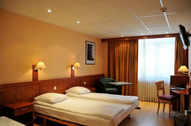 Univers Hotel - Photo3