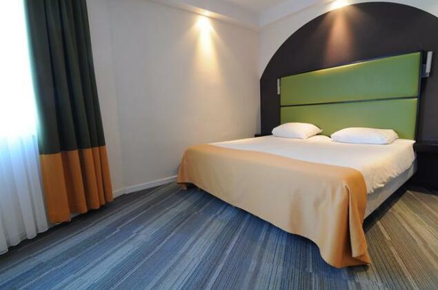 Hotel Arlon - Photo2