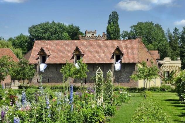 B&B Kasteelhoeve de Kerckhem