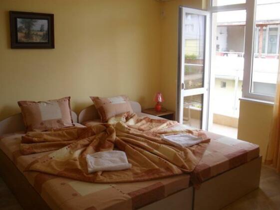 Guesthouse Petrovi - Photo5
