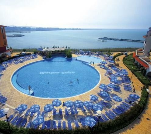 Marina Cape Vacation Complex - Photo2