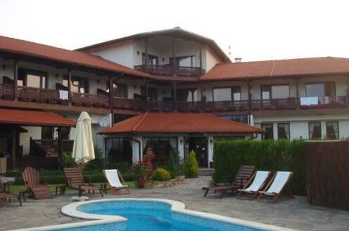 Family Hotel Svatovete - Photo2