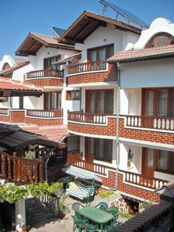 Boyadjiyski Guest House - Photo4