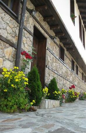 Guesthouse Trite Kambani - Photo3