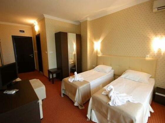 St George Palace - Photo3