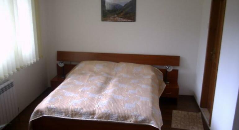 Stoyanova Guest House - Photo5