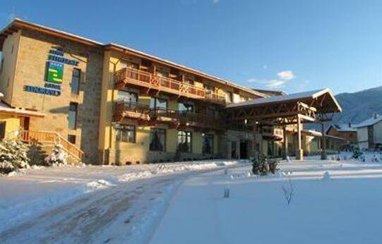 Strajite - Photo2