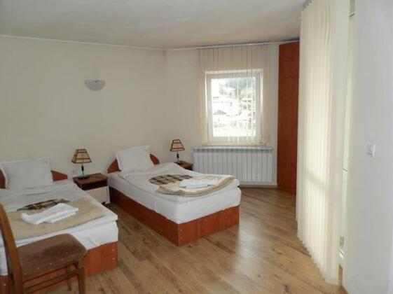 Family Hotel Daisy - Photo2