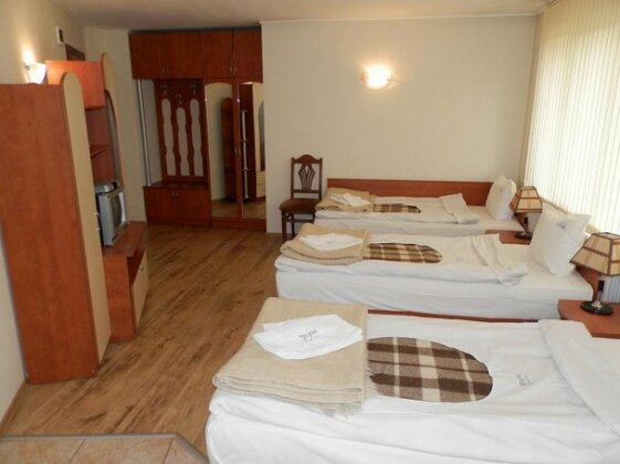 Family Hotel Daisy - Photo5