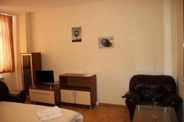 Flora Apartment 423 - Photo4