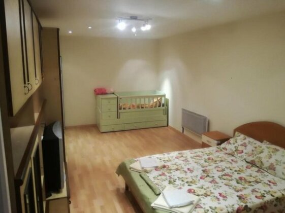 Comfortable 2-bedroom apartment Burgas - Photo5