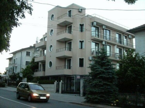 DDenko Apartment