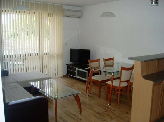 Byala Home Apartment Complex - Photo4
