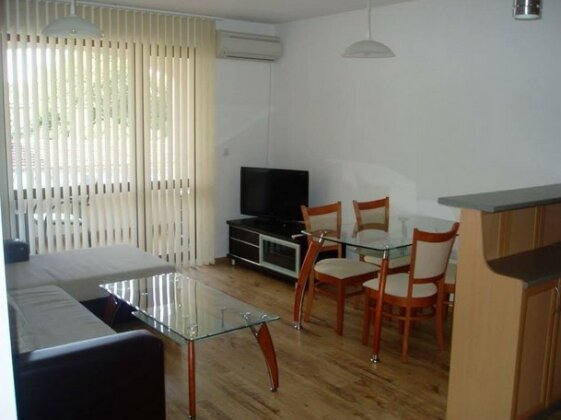 Byala Home Apartment Complex - Photo4