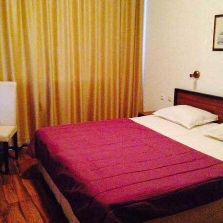 Complex Gradina - Photo4