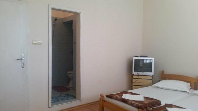 Dimovi Guesthouse - Photo3