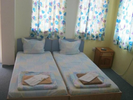 Family Hotel Trakia - Photo4