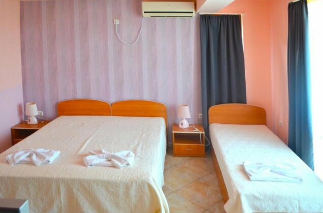 Guest House Petrovi - Photo5