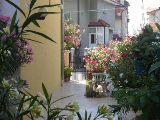 Guest house Stoyanovi - Photo2
