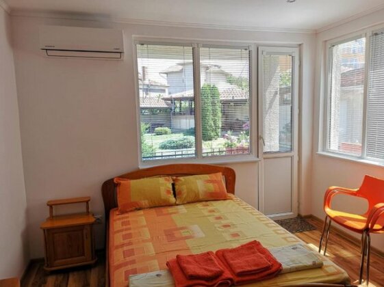 Single Apartment Elit - Photo5