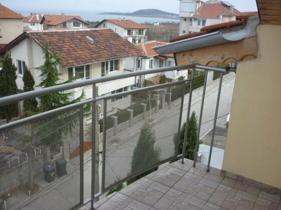 Stedi Guest House - Photo3